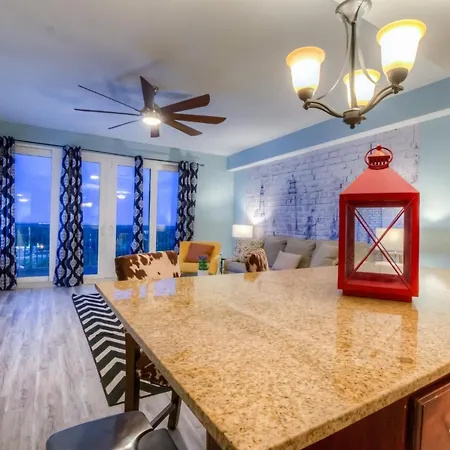 Laketown Wharf 1436 By Aneliya